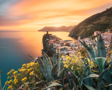 The Shining Pearl - VERNAZZA 