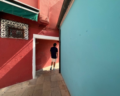 Balance in color, balance in life