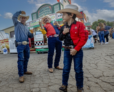 Wranglin all Thumbs Up, Ventura County Fair, California, USA, 2023